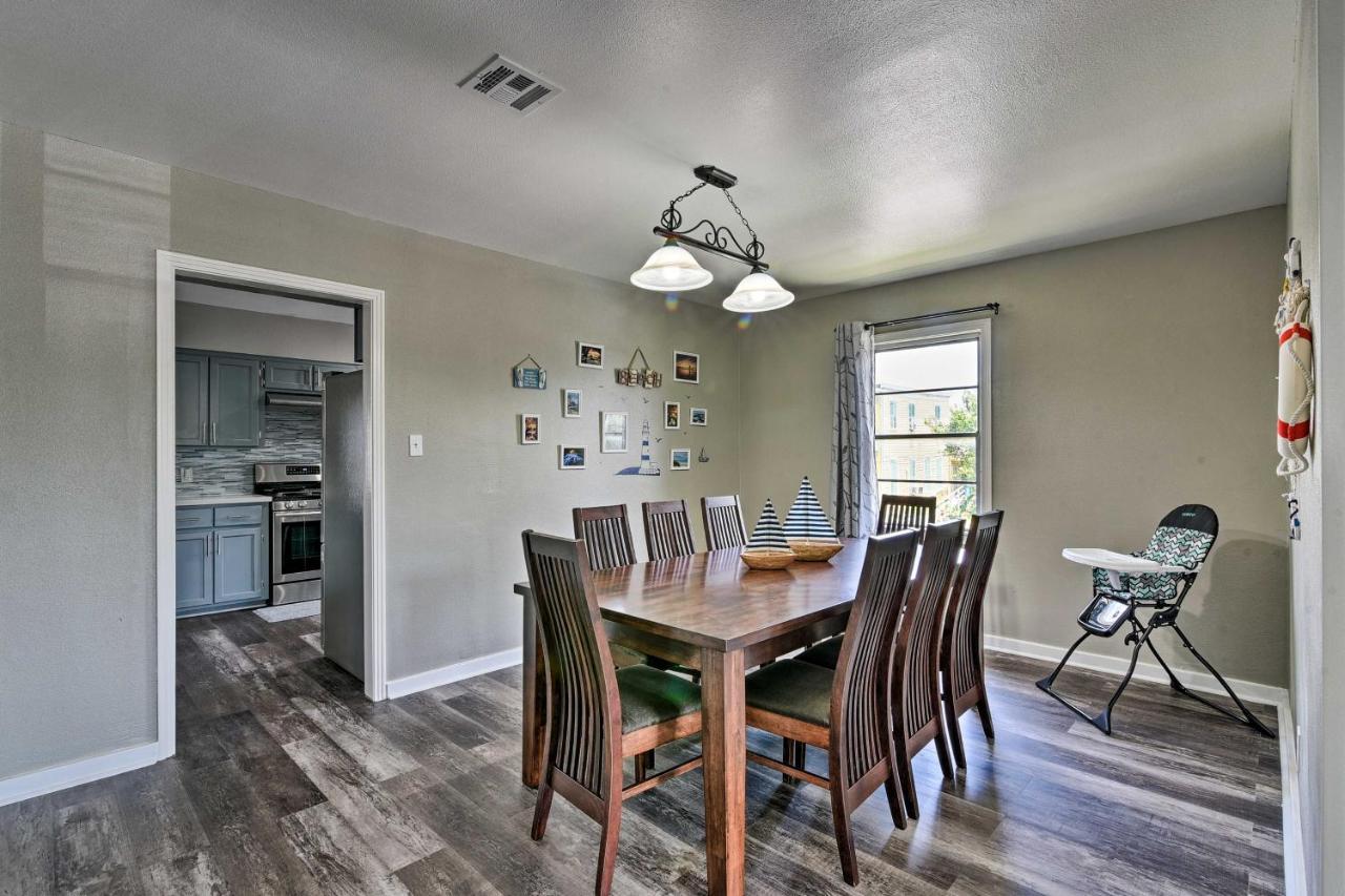 Spacious And Modern Family Duplex In Galveston! Экстерьер фото