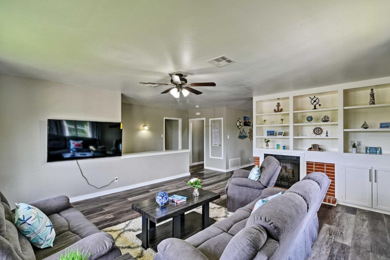 Spacious And Modern Family Duplex In Galveston! Экстерьер фото